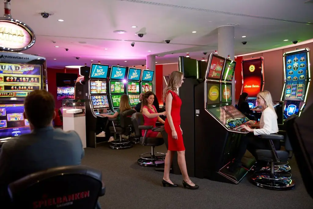 SPIELBANK DRESDEN 1